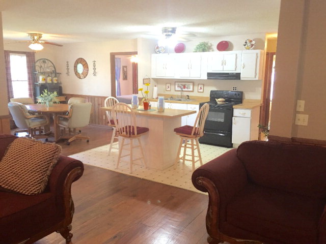 1327 LEMON AVENUE, Manning, SC 29102