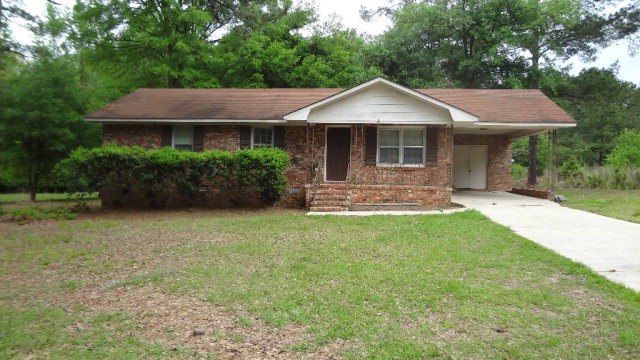1396 ATLAS DR, Summerton, SC 29148