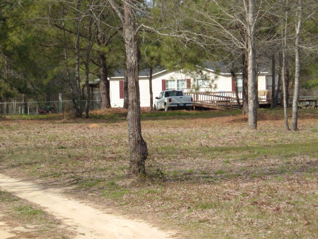 2147 Olin Rd, Summerton, SC 29148