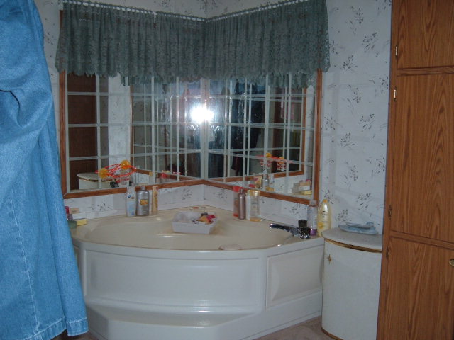 2147 Olin Rd, Summerton, SC 29148