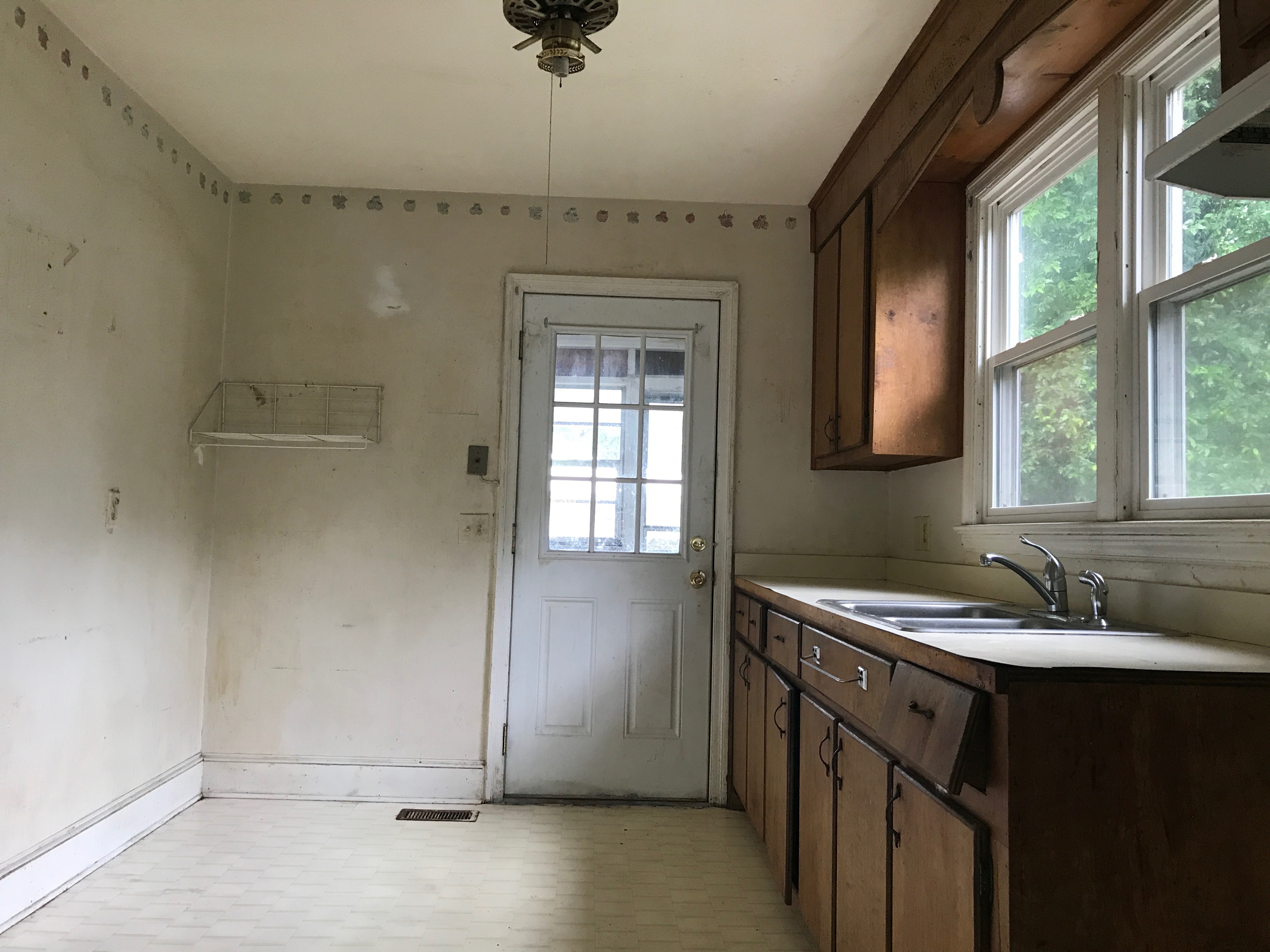 345 Guilford StWest Columbia, SC, 29169Lexington County