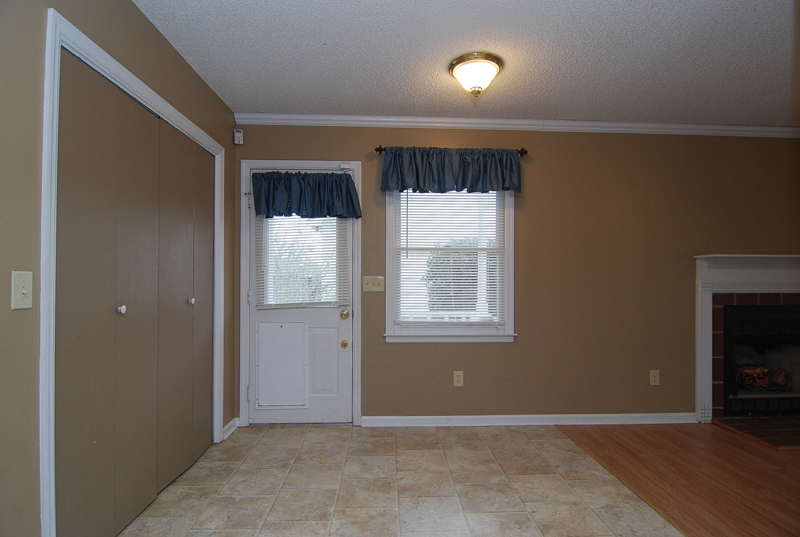 1157 Lakeshire Drive, West Columbia, SC 29170