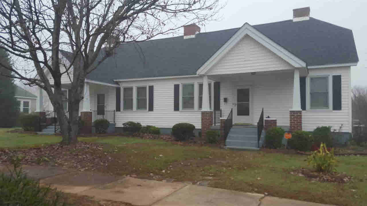 1008 Oak St Ext Street