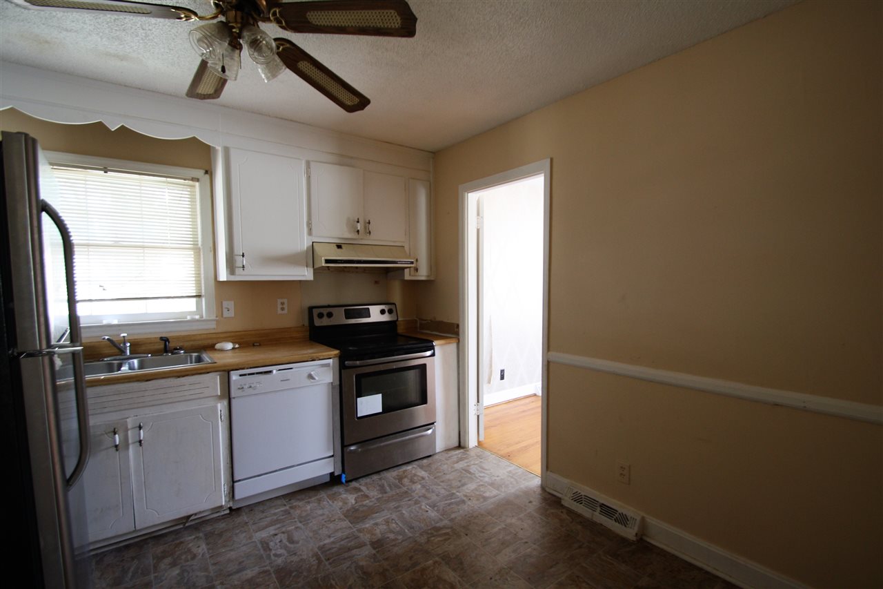 100 Lancer Court, Spartanburg, SC 29301