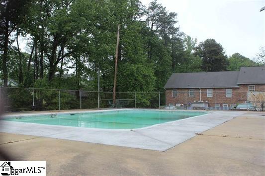 1458 Dover Road, Spartanburg, SC 29301