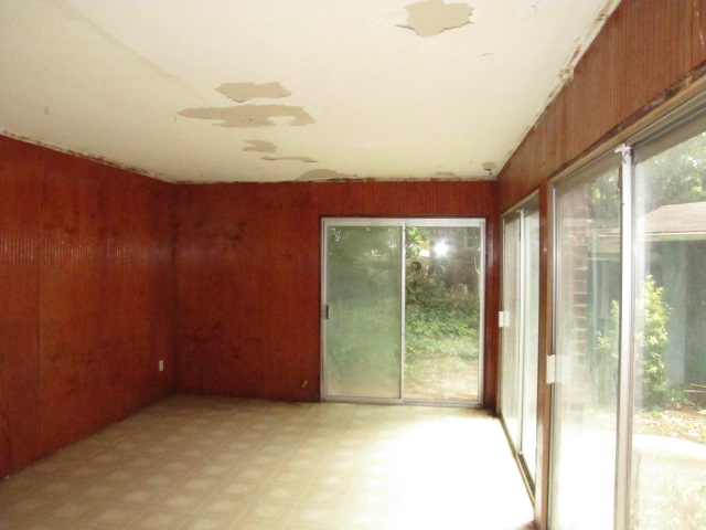 225 Holly DrSpartanburg, SC, 29301Spartanburg County