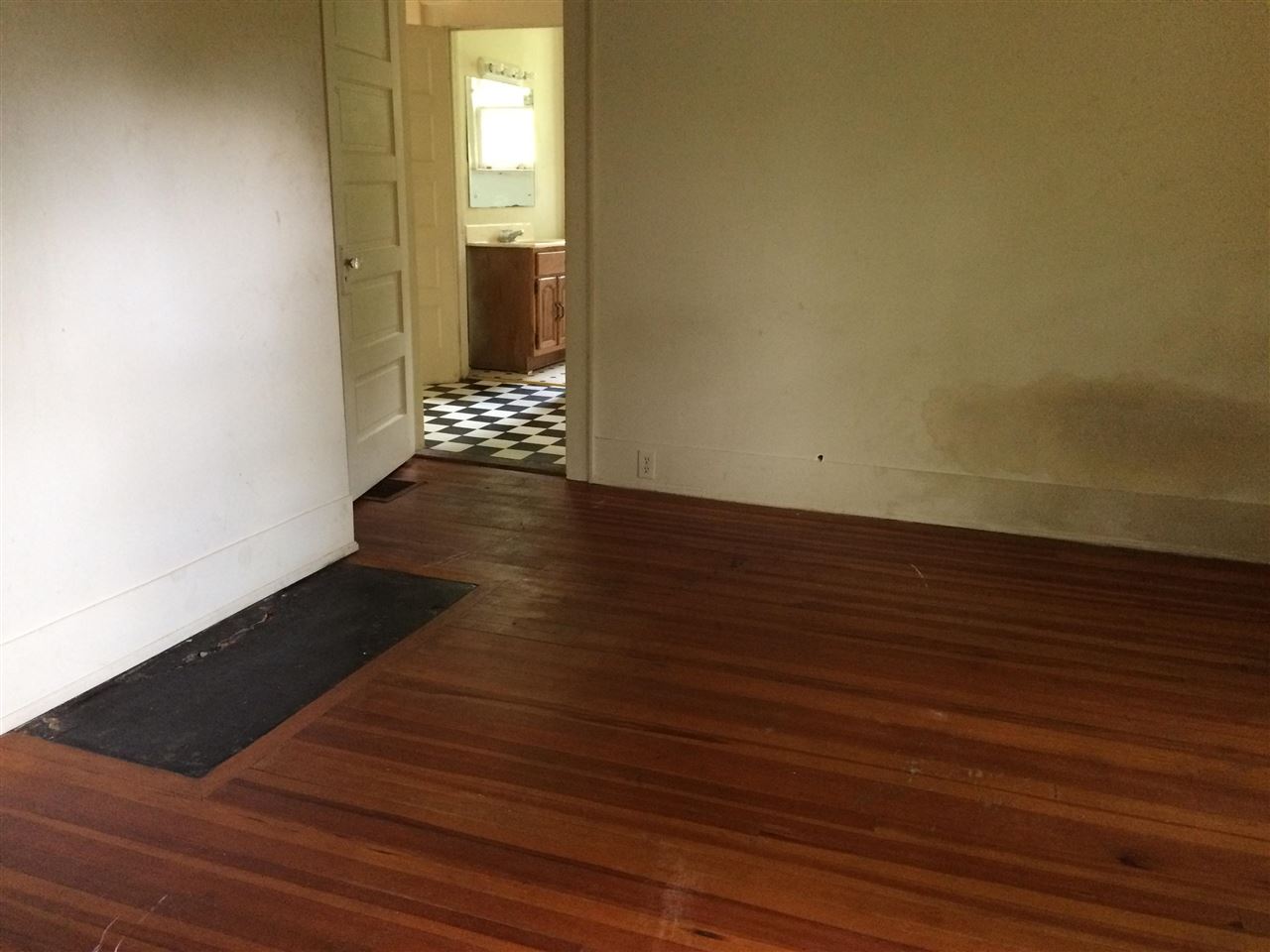103 Allen Ave, Spartanburg, SC 29303