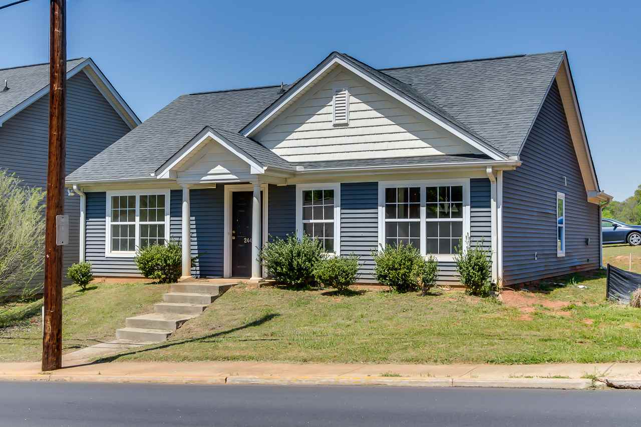 244 Collins Ave, Spartanburg, SC 29306