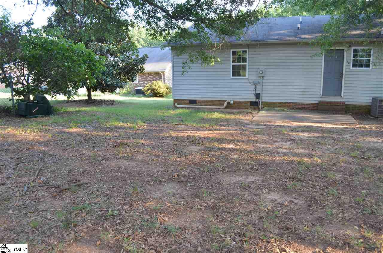 108 Colebrook Court, Boiling Springs, SC 29316