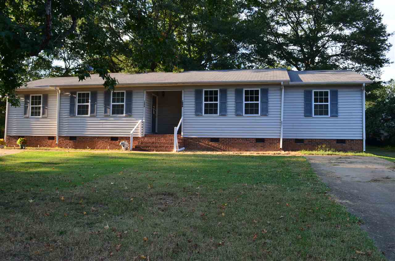 108 Colebrook Court, Boiling Springs, SC 29316