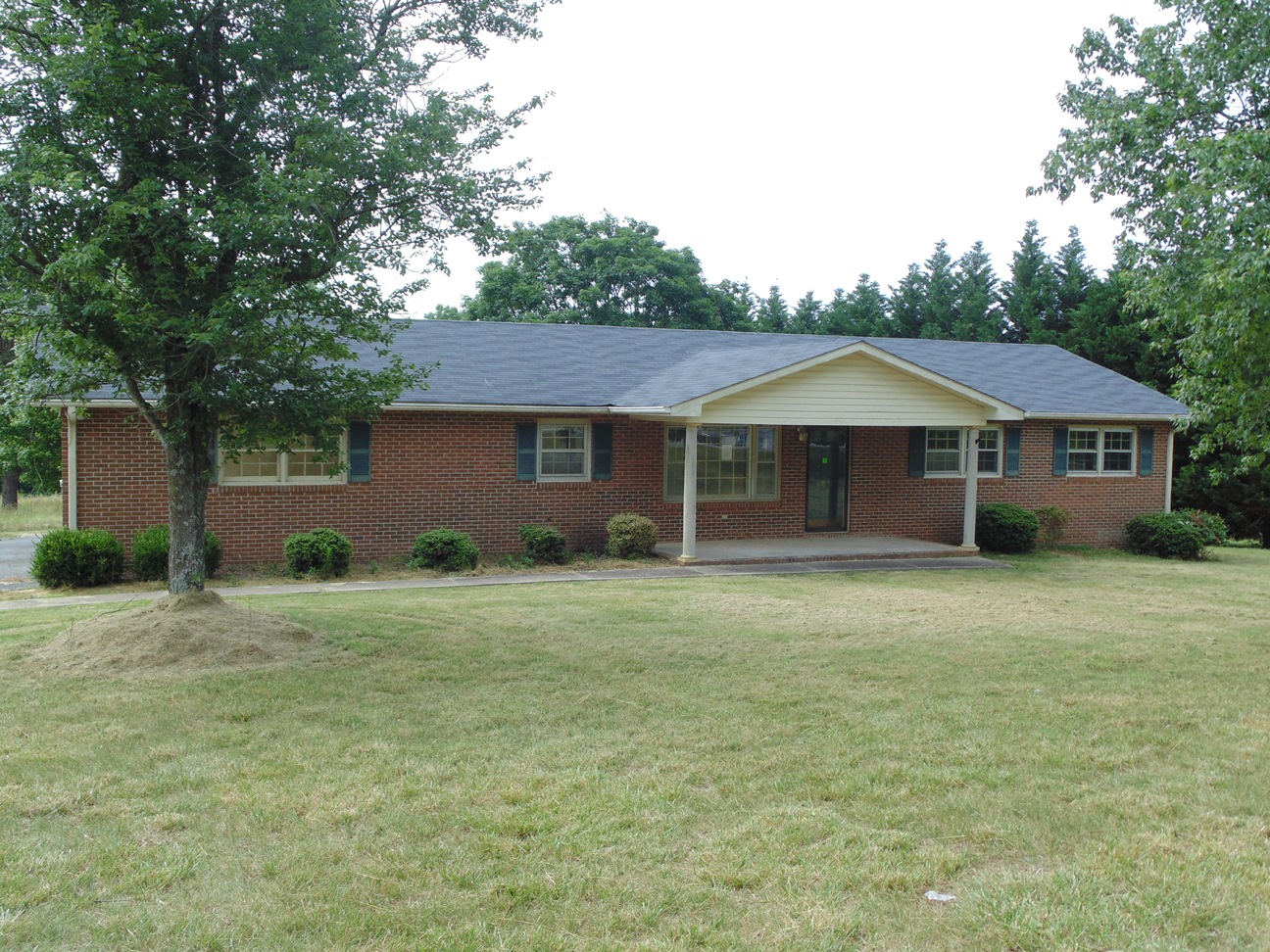 187 Margate CirChesnee, SC, 29323Spartanburg County
