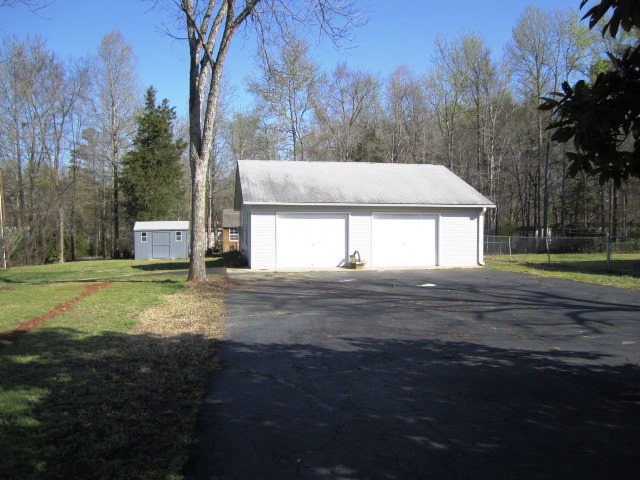 280 Hazel Drive, Clinton, SC 29325