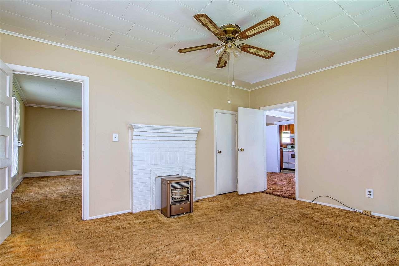 231Oak Street, Clinton, SC 29325
