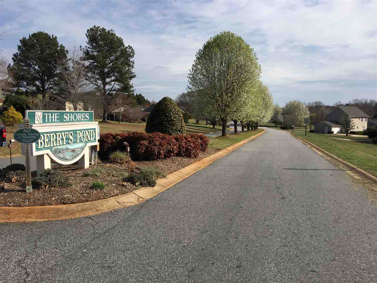 407 N Pondview Drive, Duncan, SC 29334