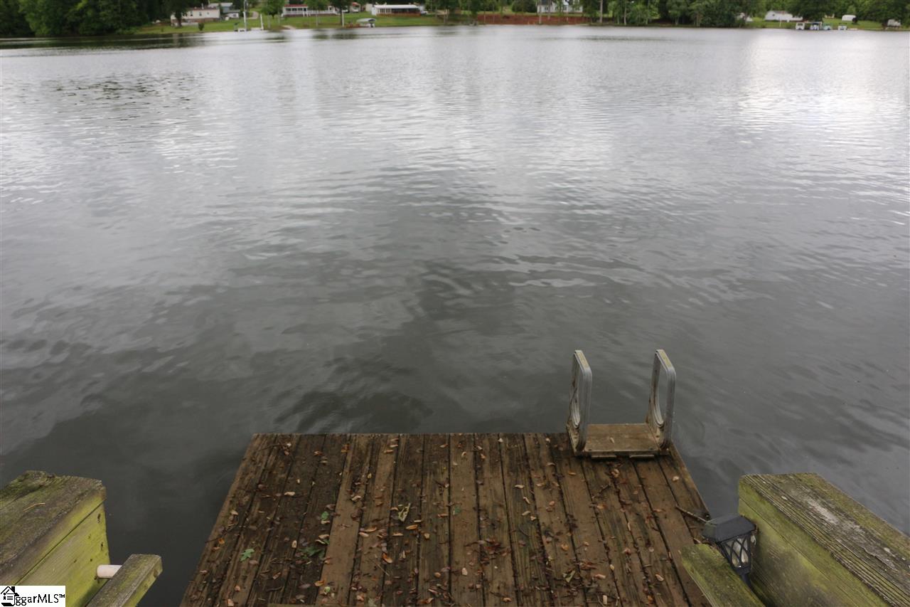 W Lakeview Drive, Duncan, SC 29334