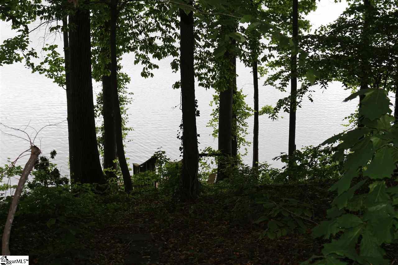 W Lakeview Drive, Duncan, SC 29334