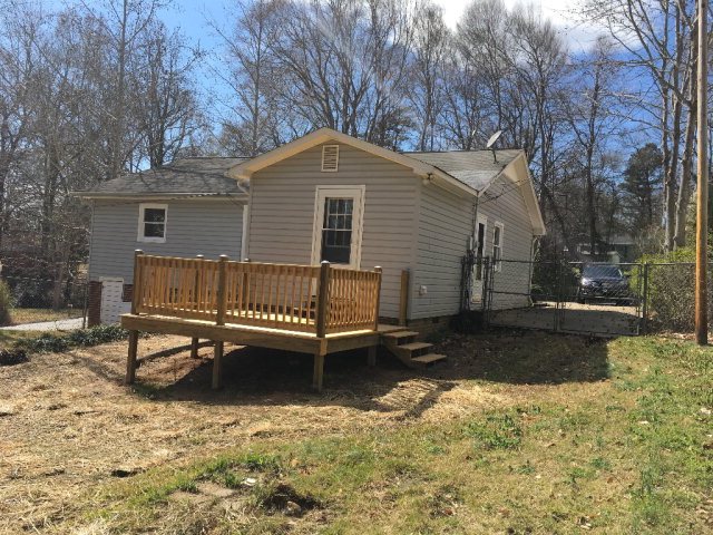 419 Pine St Ext, Gaffney, SC 29340