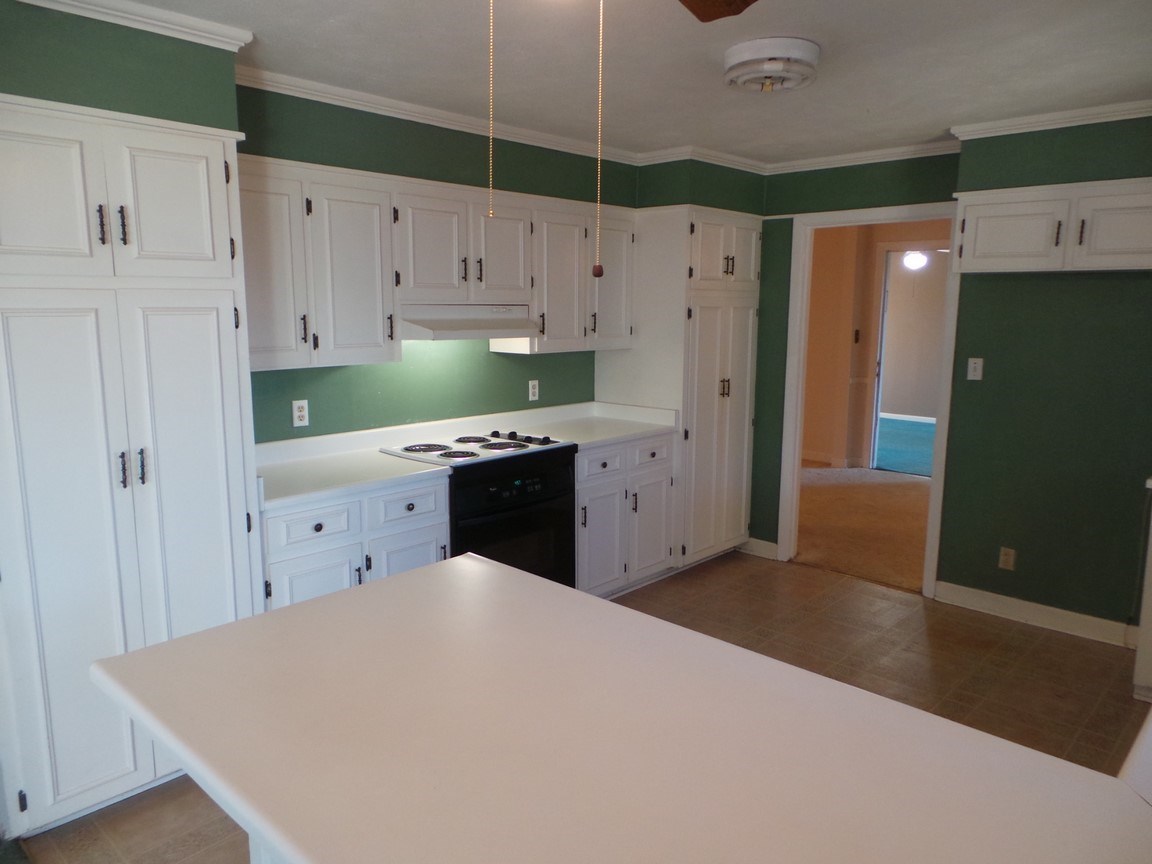 1806 Ford Rd, Gaffney, SC 29340