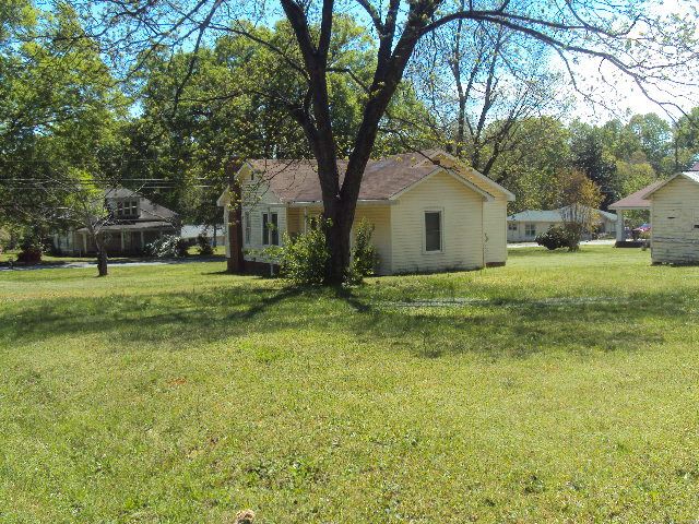 900 S Johnson Street, Gaffney, SC 29340