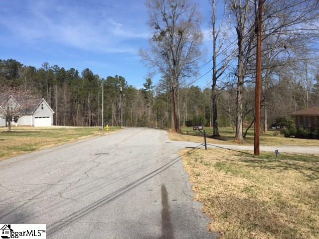 106 Oak Drive, Laurens, SC 29360