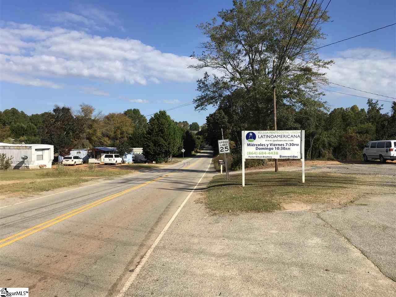 Conway Av. Avenue, Laurens, SC 29360