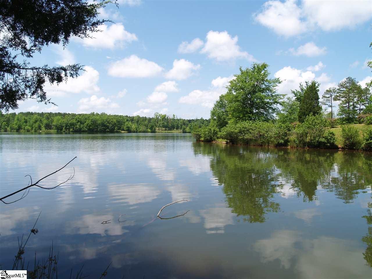 506 W Peninsula Drive, Laurens, SC 29360