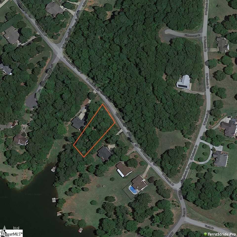 506 W Peninsula Drive, Laurens, SC 29360