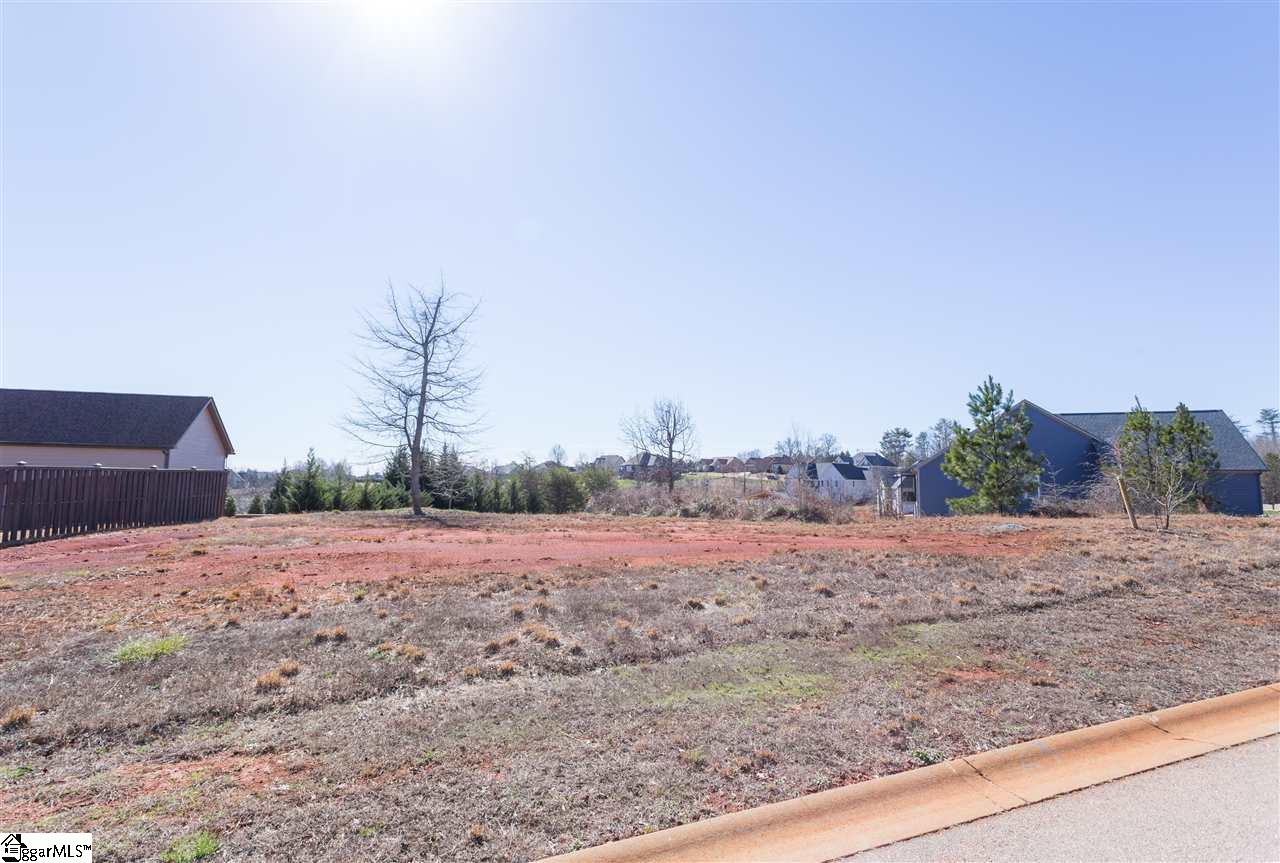 386 Reflection Drive, Lyman, SC 29365