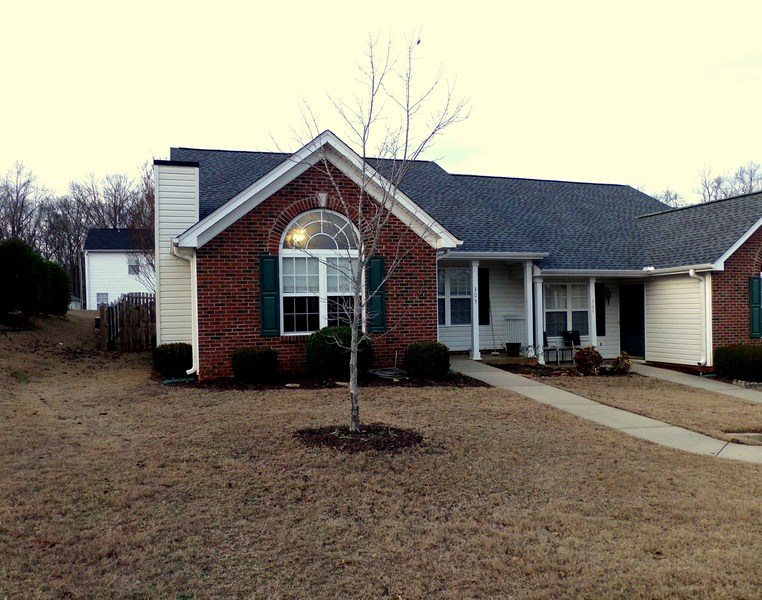 303 Weston Valley Drive, Moore, SC 29369