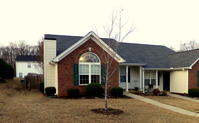303 Weston Valley Drive, Moore, SC 29369