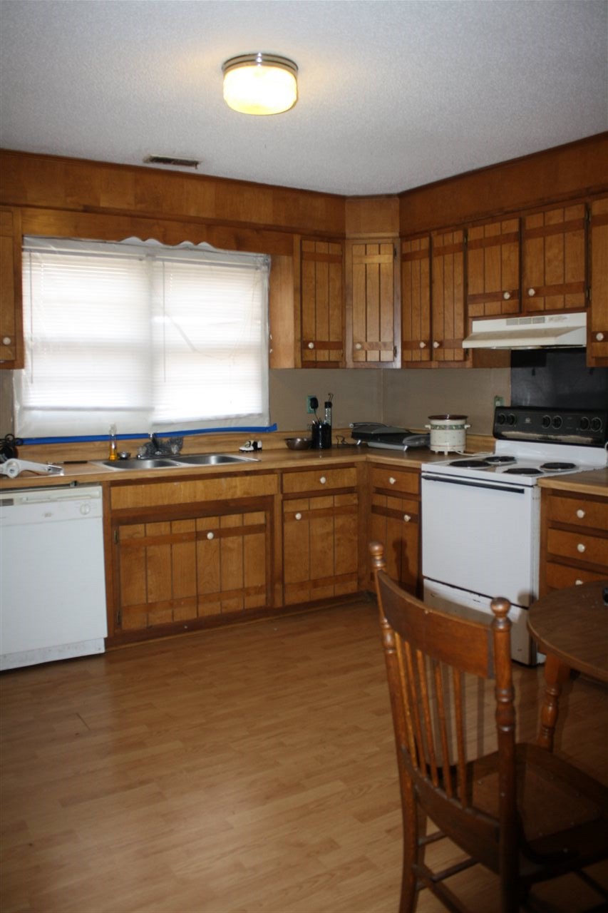 11Poplar Street, Startex, SC 29377