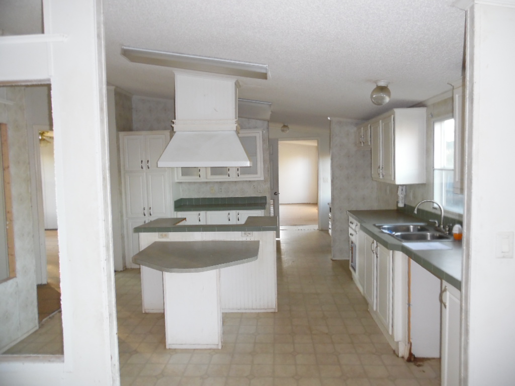 143 Dennis Hill DrWellford, SC, 29385Spartanburg County