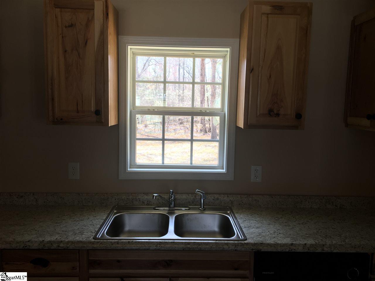 6 Northfield Court, Wellford, SC 29385