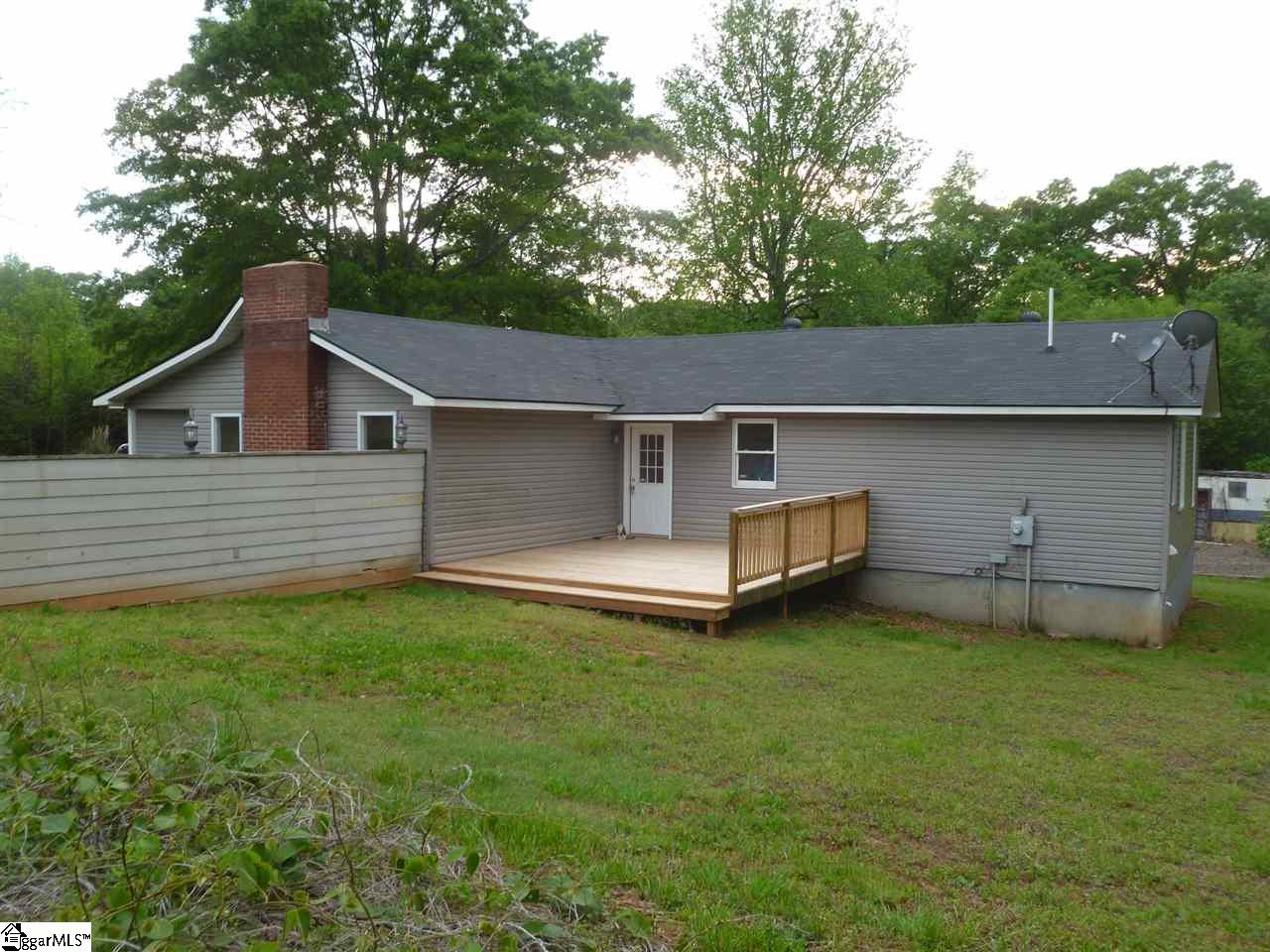 10422 Greenville Highway, Wellford, SC 29385