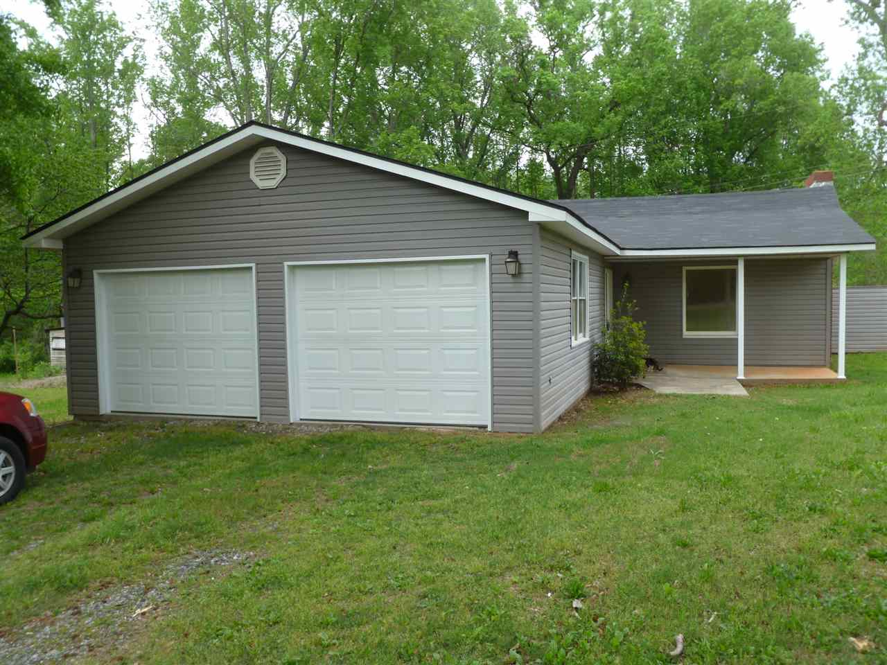10422 Greenville Hwy, Wellford, SC 29385