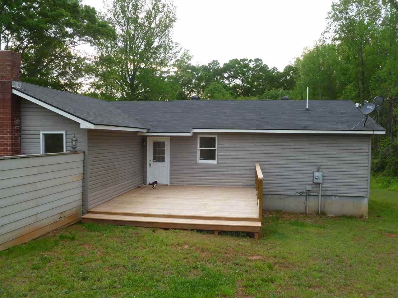 10422 Greenville Hwy, Wellford, SC 29385