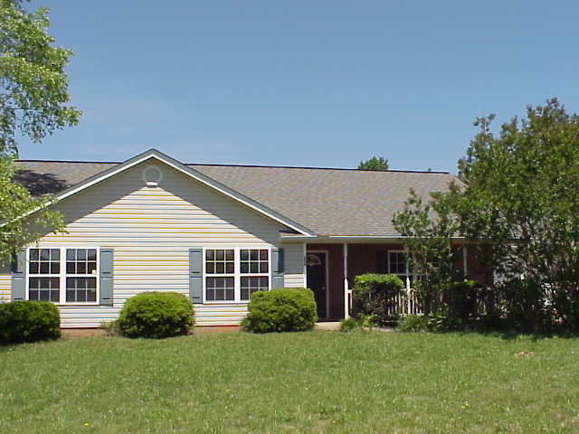 236 Doris Ann CtWellford, SC, 29385Spartanburg County