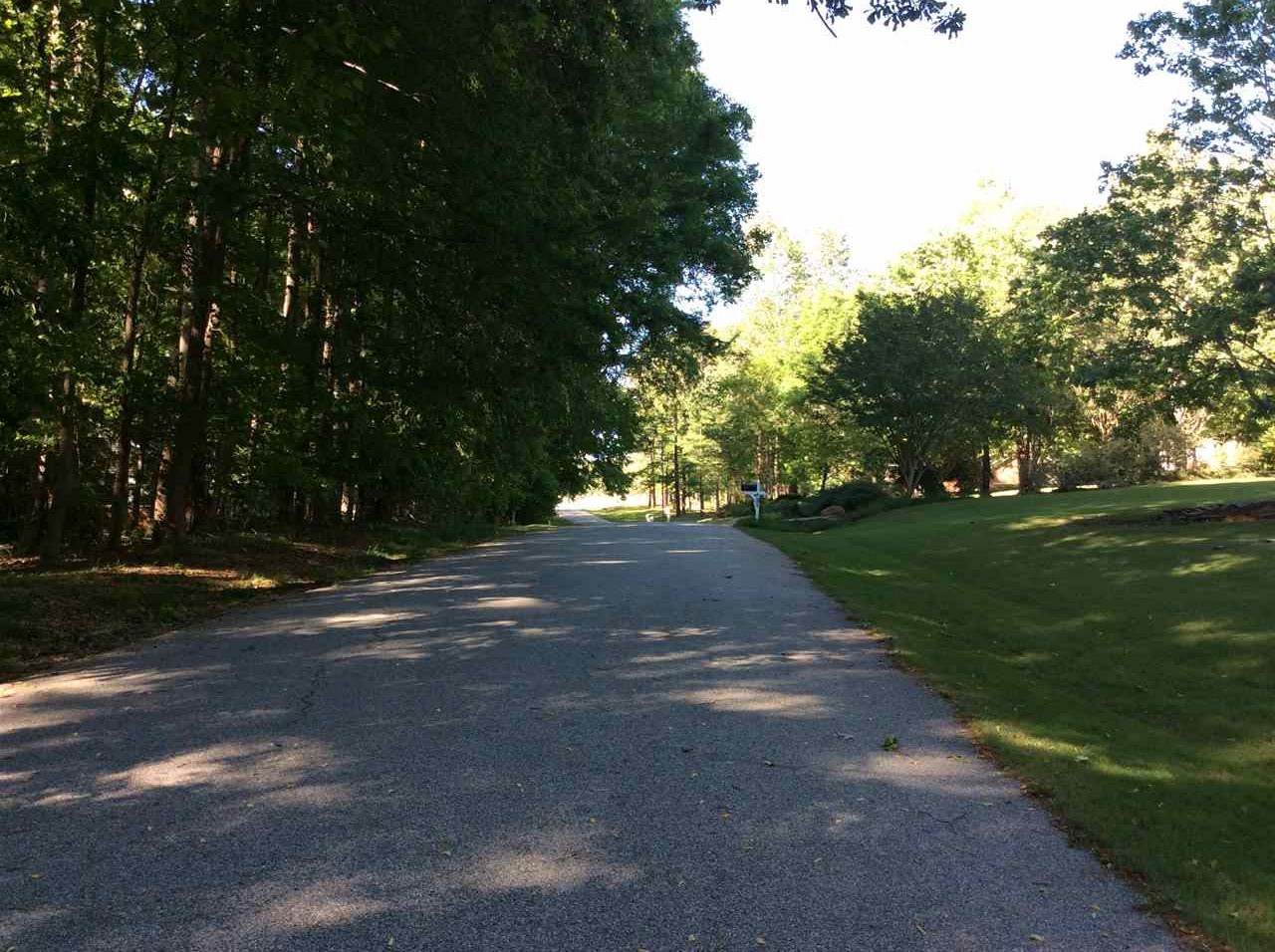 124 Oakwood Drive, Woodruff, SC 29388