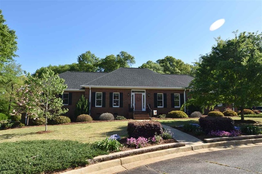 515 N Main St