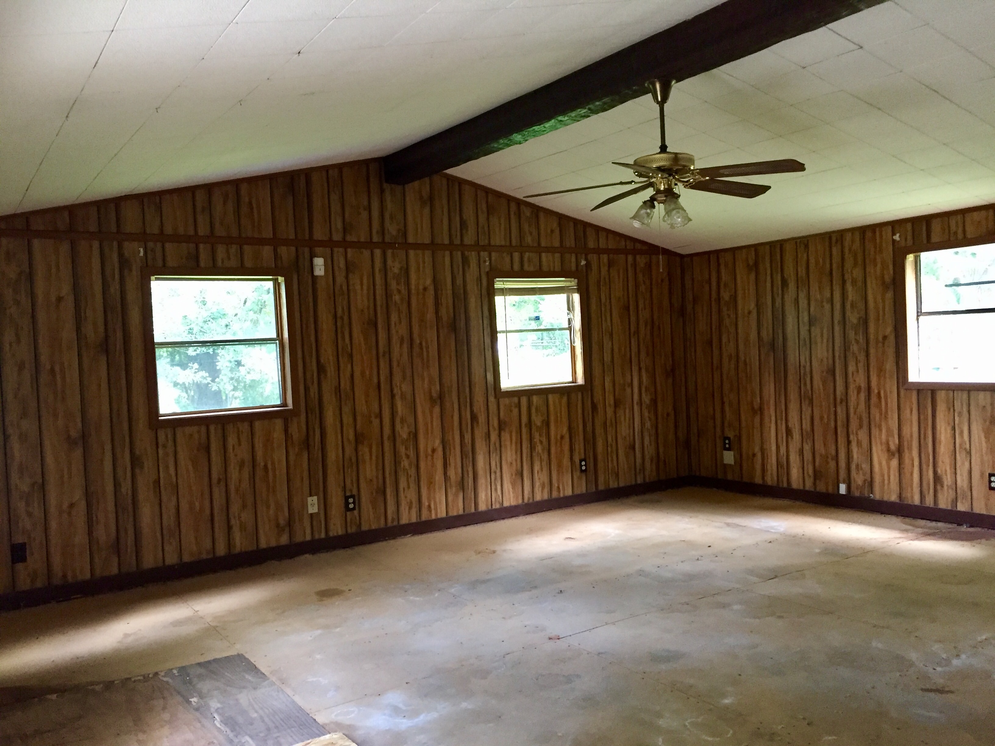2616 Clara LnNorth Charleston, SC, 29406Charleston County