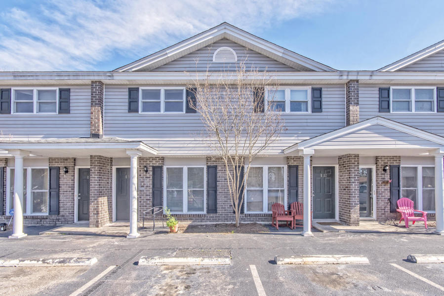 1713 Boone Hall Dr, Charleston, SC 29407