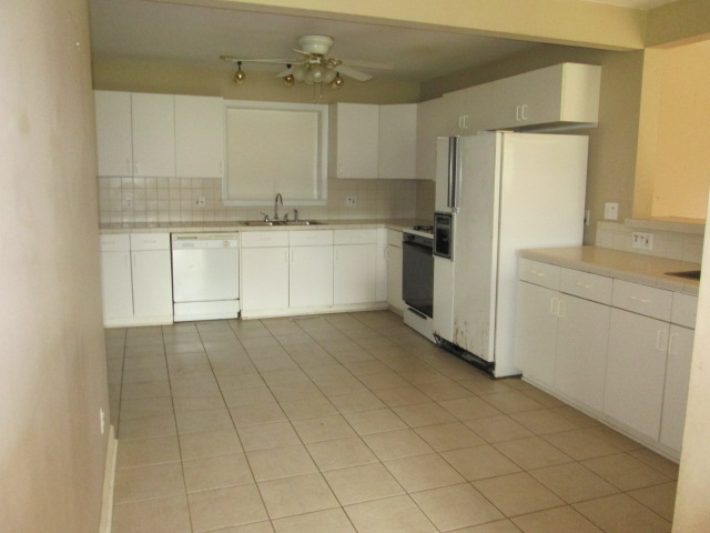 1010 E Recess RdHanahan, SC, 29410Berkeley County