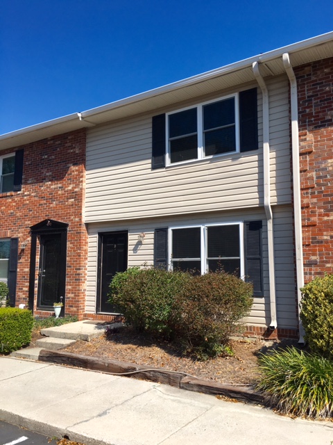 415 Parkdale Drive 13-D, Charleston, SC 29414