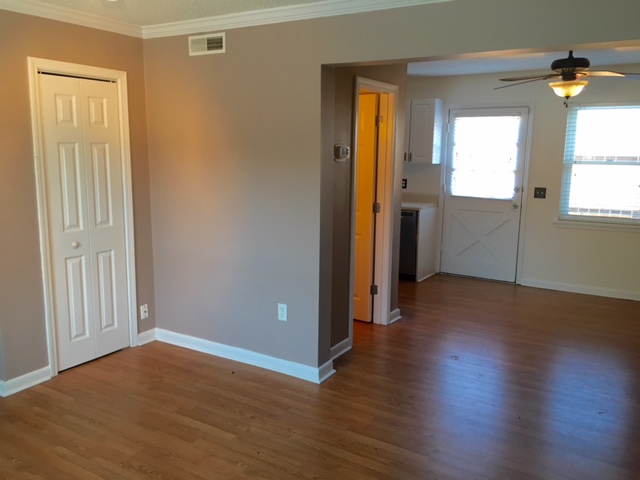 415 Parkdale Drive 13-D, Charleston, SC 29414