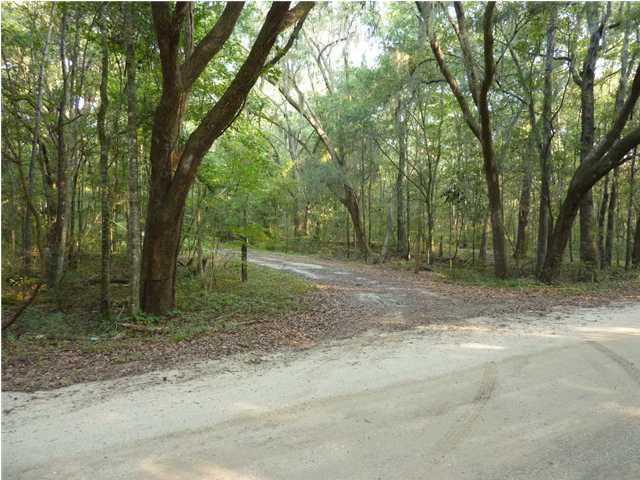 12 Louis Berry Lane, Edisto Island, SC 29438