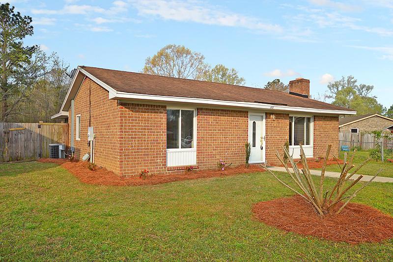 111 Briarwood Circle, Goose Creek, SC 29445