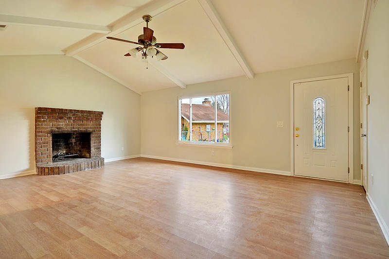 111 Briarwood Circle, Goose Creek, SC 29445