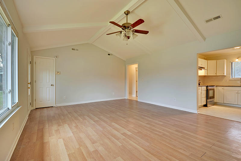 111 Briarwood Circle, Goose Creek, SC 29445