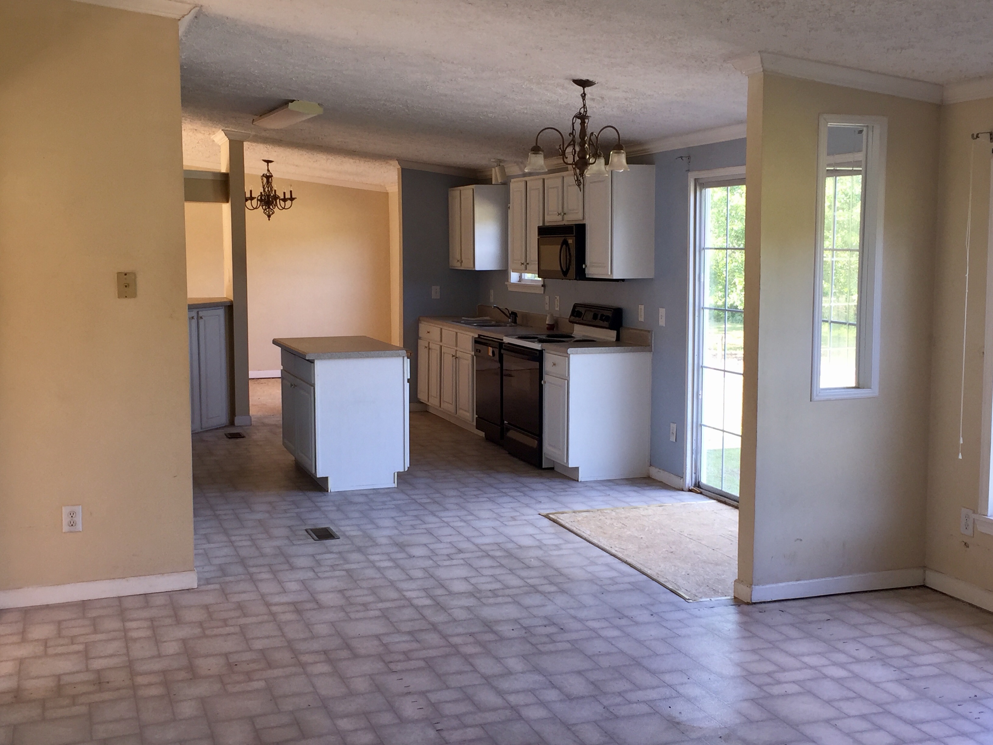 612 Fortner LnHuger, SC, 29450Berkeley County