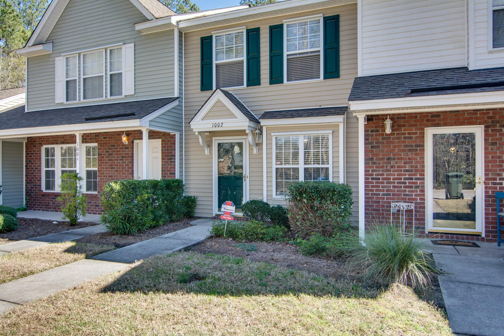 1002 Pine Bluff Drive, Summerville, SC 29483